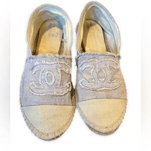 Vintage Chanel Espadrilles, Light lavender, Size 38, Classic Designer Shoes